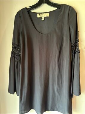 Stone Cold Fox Black Scoop Neck Tunic with Crochet Sleeve Accents